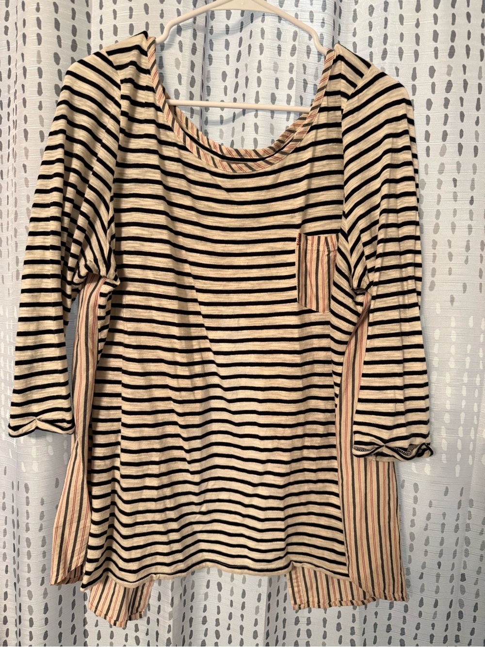 Anthropologie Striped Scoop-Neck Women’s Top w Pocket - Bk, Cream & red striped